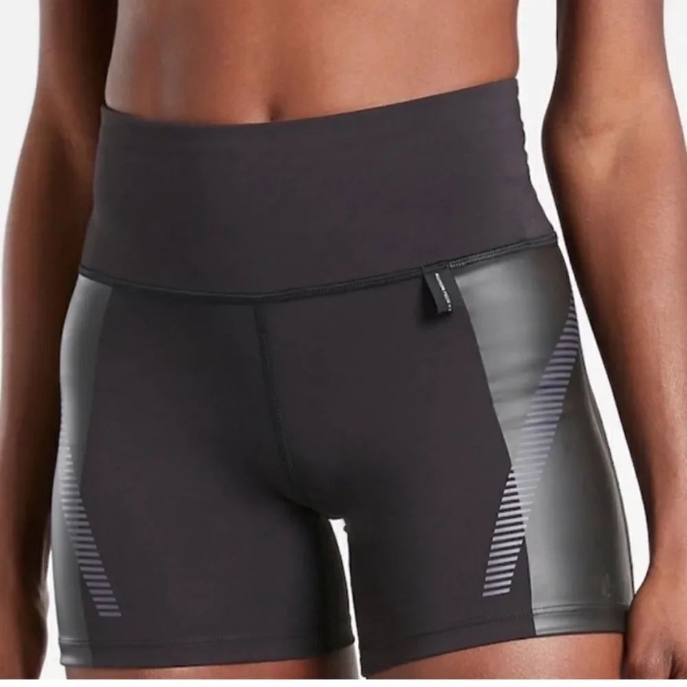 Athleta Allyson Felix Legend Shortie Workout Athletic Bike shorts  Sz XS